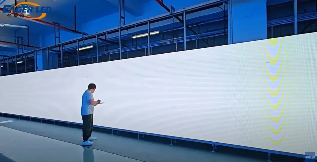 Prueba de envejecimiento de la pantalla LED