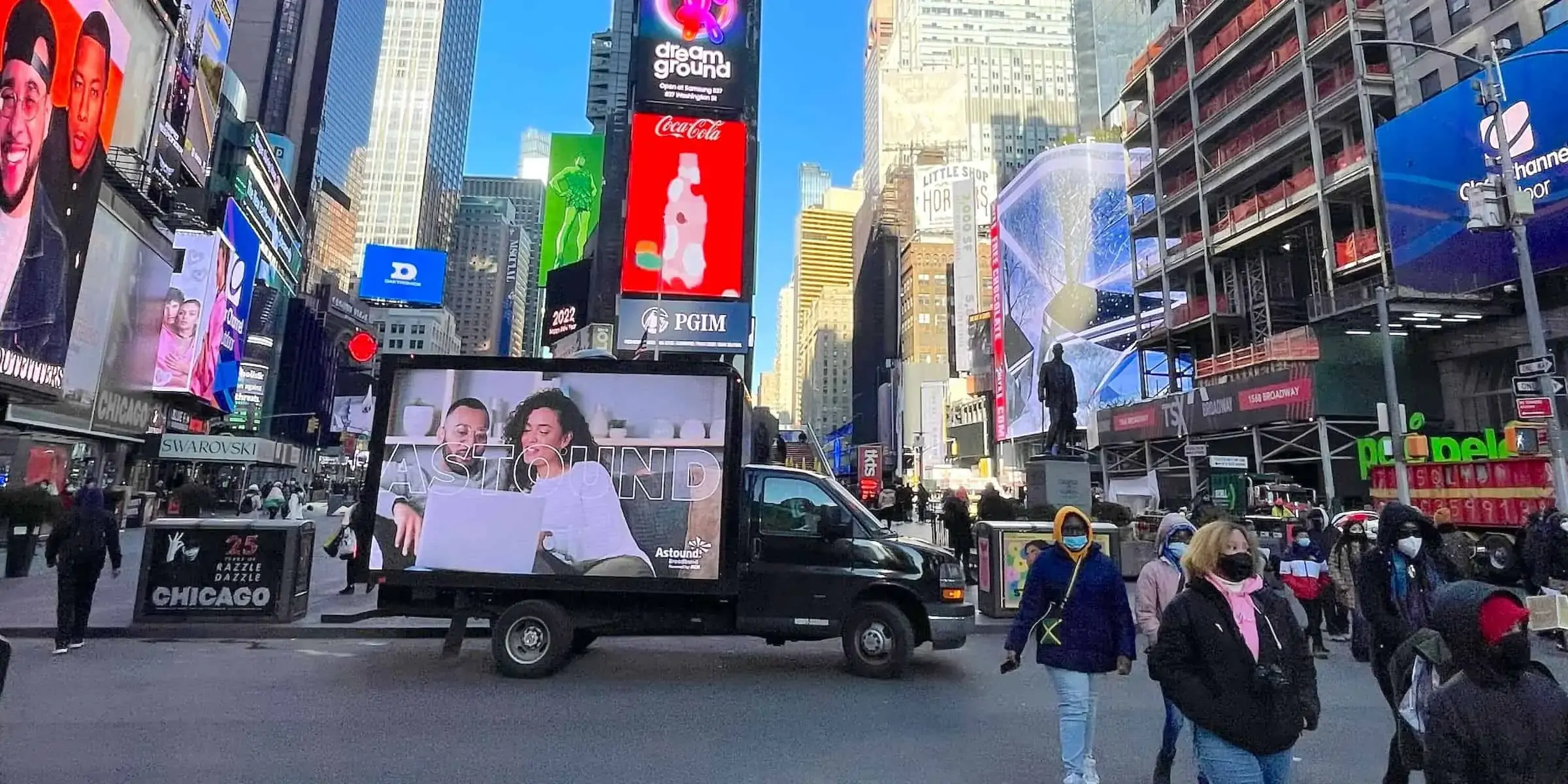 Mobile Billboard Advertising 2025: Benefits, Cost, & How It Works